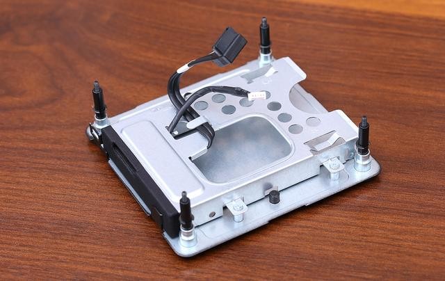 不到一千元的迷你电脑好用吗?Intel NUC7CJYH 上手玩