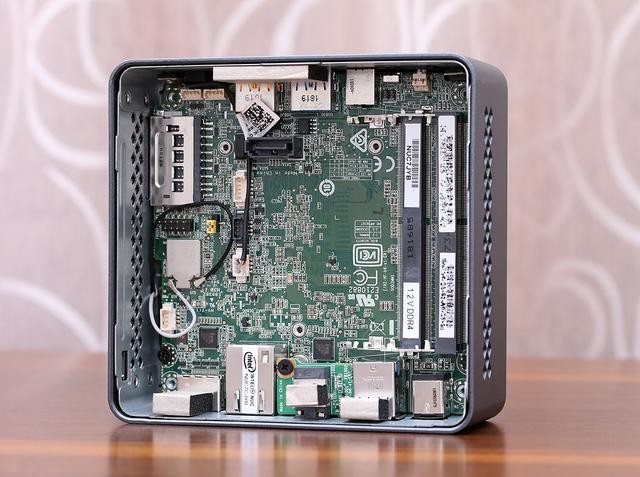 不到一千元的迷你电脑好用吗?Intel NUC7CJYH 上手玩