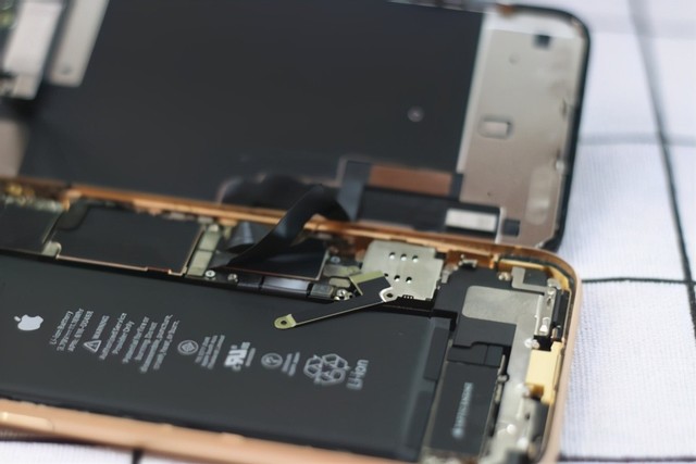 四步给iphone xr换好屏幕,总结五个要点给你