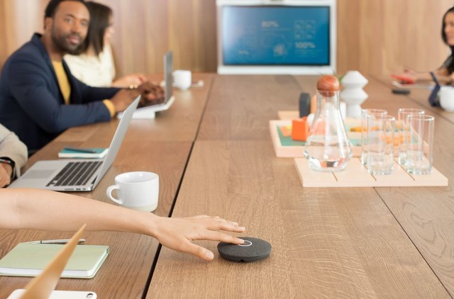 中大型会议室,如何解决视频会议收音问题?