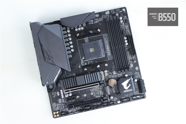三代锐龙平民首选!技嘉小雕B550M AORUS PRO评测