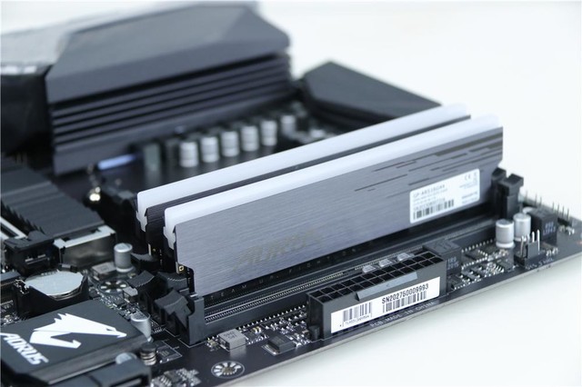 三代锐龙平民首选!技嘉小雕B550M AORUS PRO评测