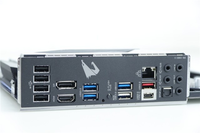 三代锐龙平民首选!技嘉小雕B550M AORUS PRO评测
