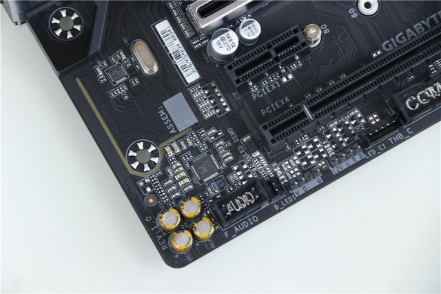 三代锐龙平民首选!技嘉小雕B550M AORUS PRO评测