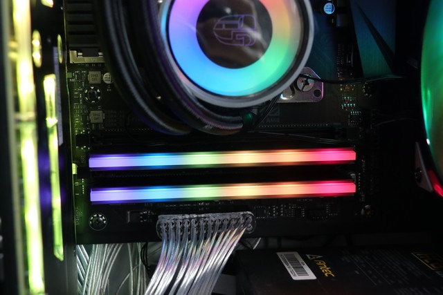 三代锐龙平民首选!技嘉小雕B550M AORUS PRO评测