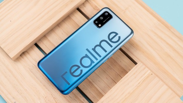 realme真我q2真香来袭王炸出击