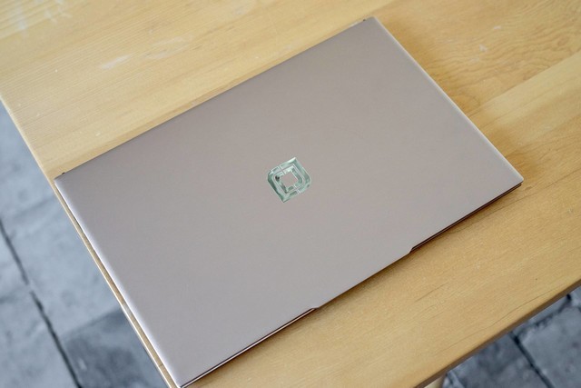 аEZbook X3 Air飺2KĸƷᱡ