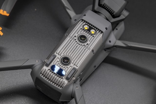 9288Ԫ4/3վͷ Mavic 3 Classic콢˻ֵֵ